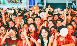 “Concert quốc gia” - khi giới trẻ yêu nhạc cách mạng